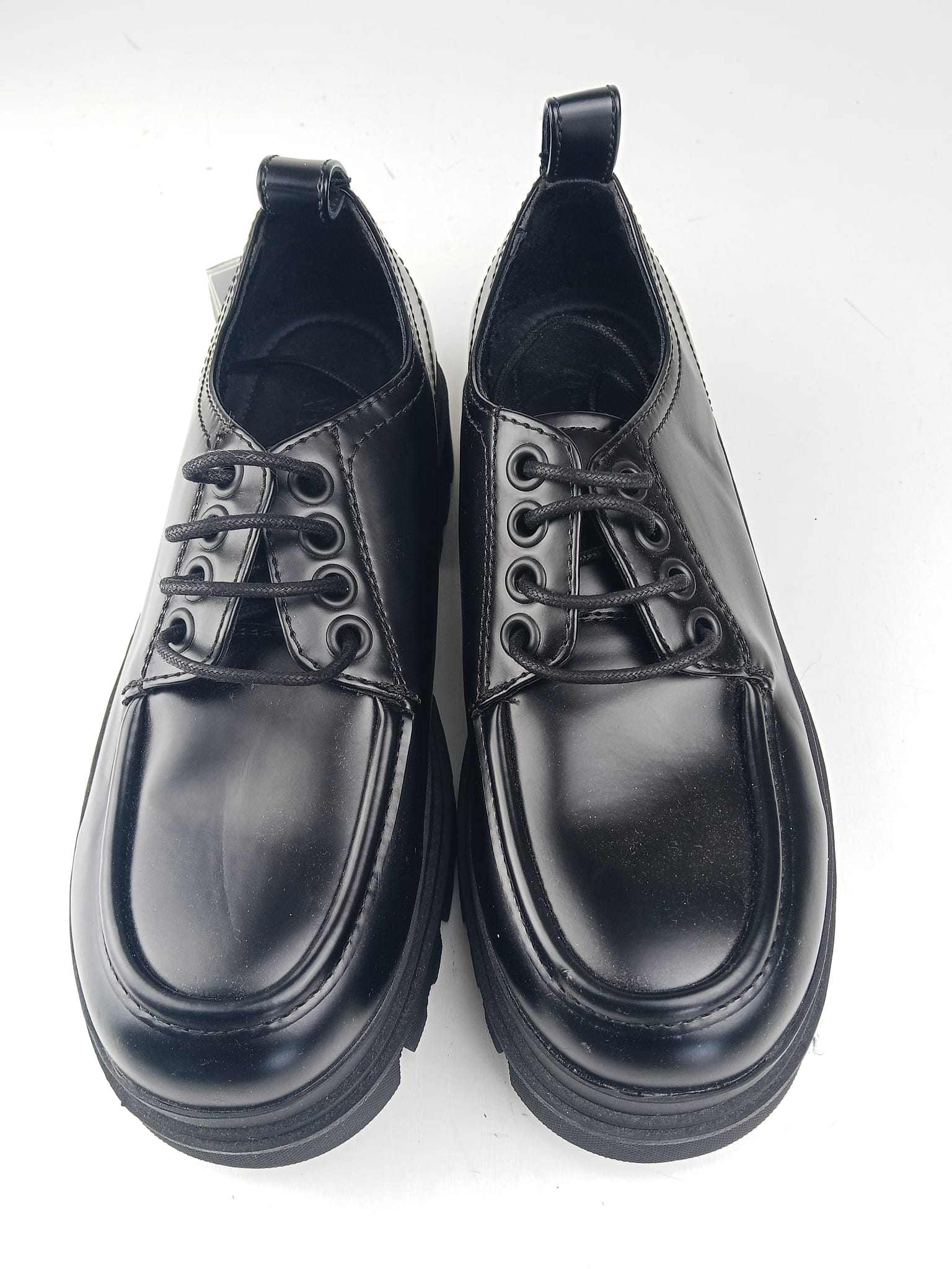 Scarpe derby chunky nere con suola carrarmato