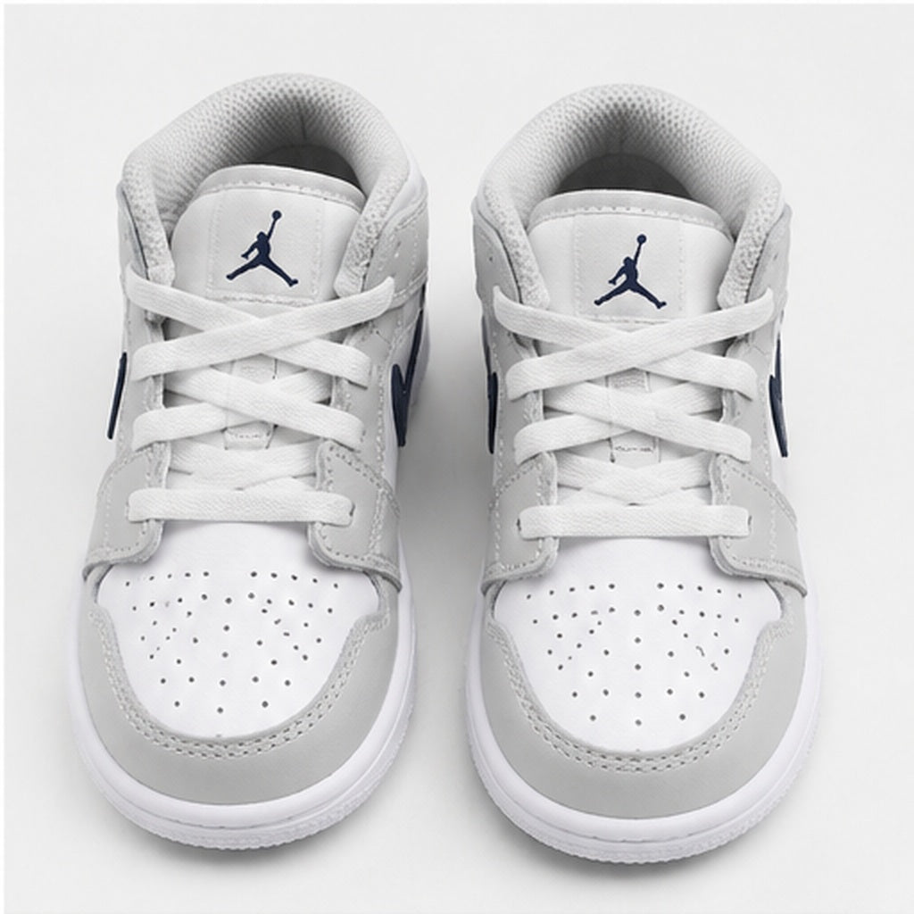 Sneakers Nike Jordan da bambino bianche e blu navy