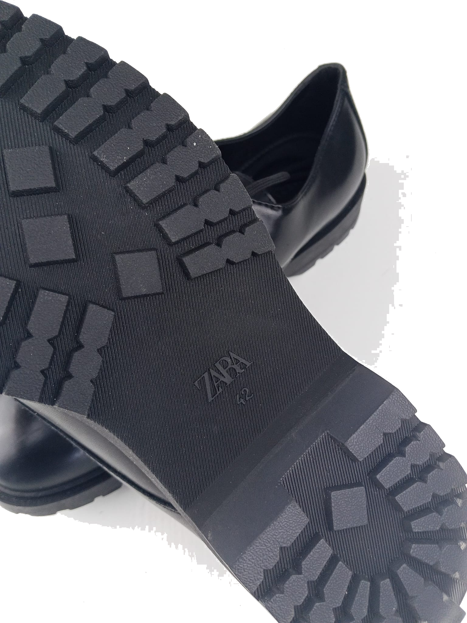 Scarpe derby nere con suola carrarmato