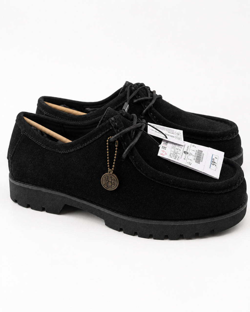 Scarpe Wallabee scamosciate nere con suola track