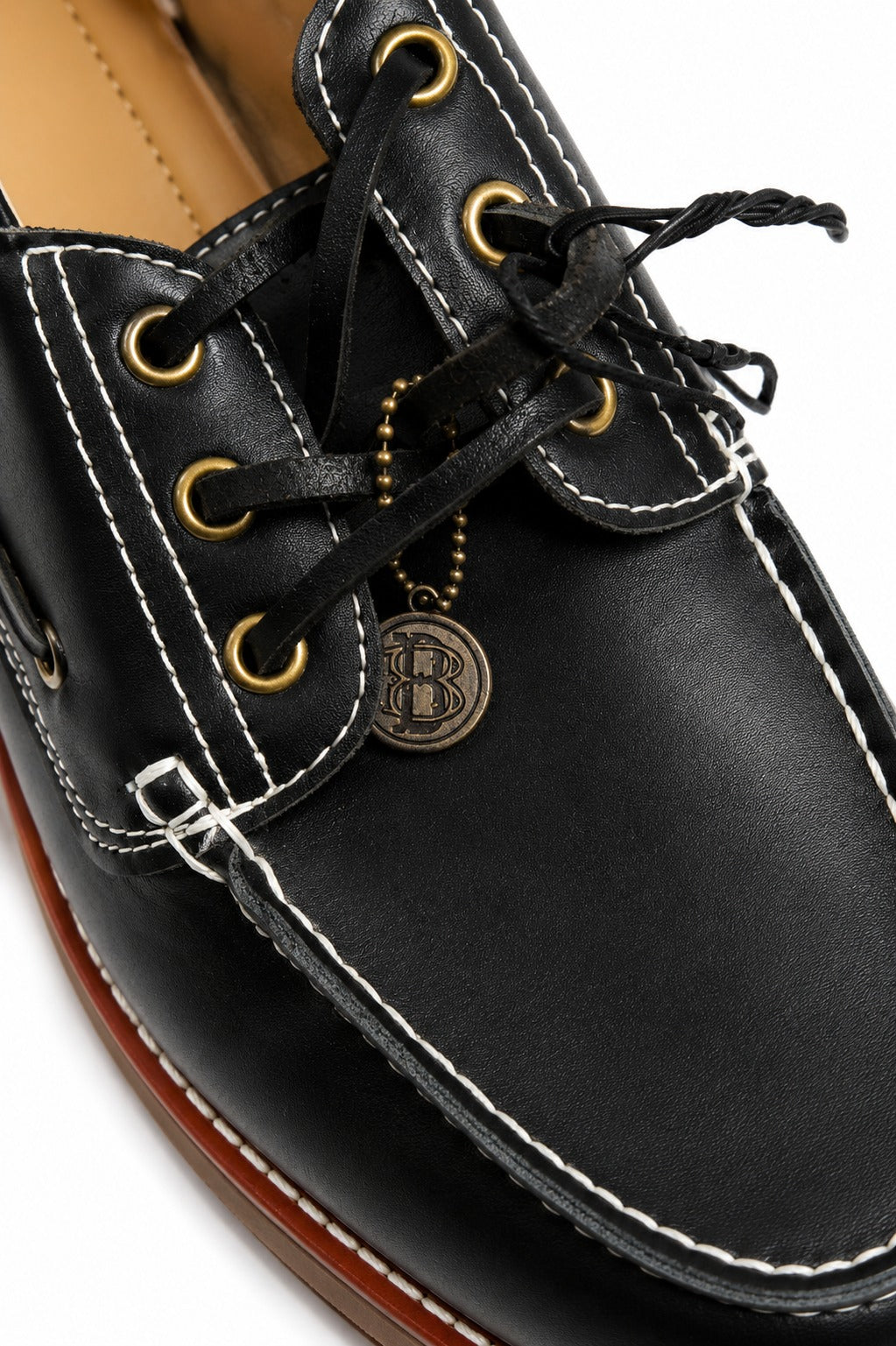 Chaussures Bateau Homme Noires Bershka – Semelle Camel
