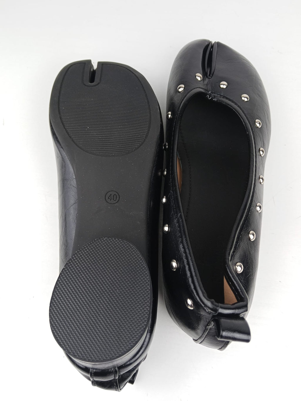 Ballerine Tabi con borchie SIHAOUTLET - vista superiore e suola