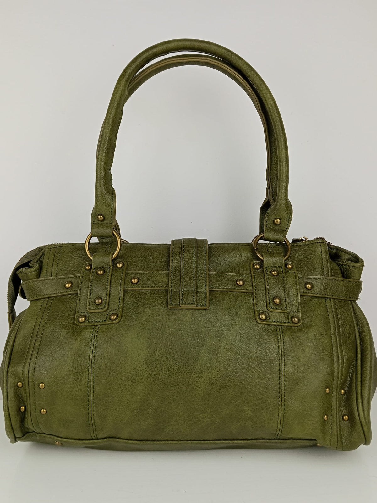 Borsa a mano verde oliva strutturata con lucchetto decorativo - vista posteriore