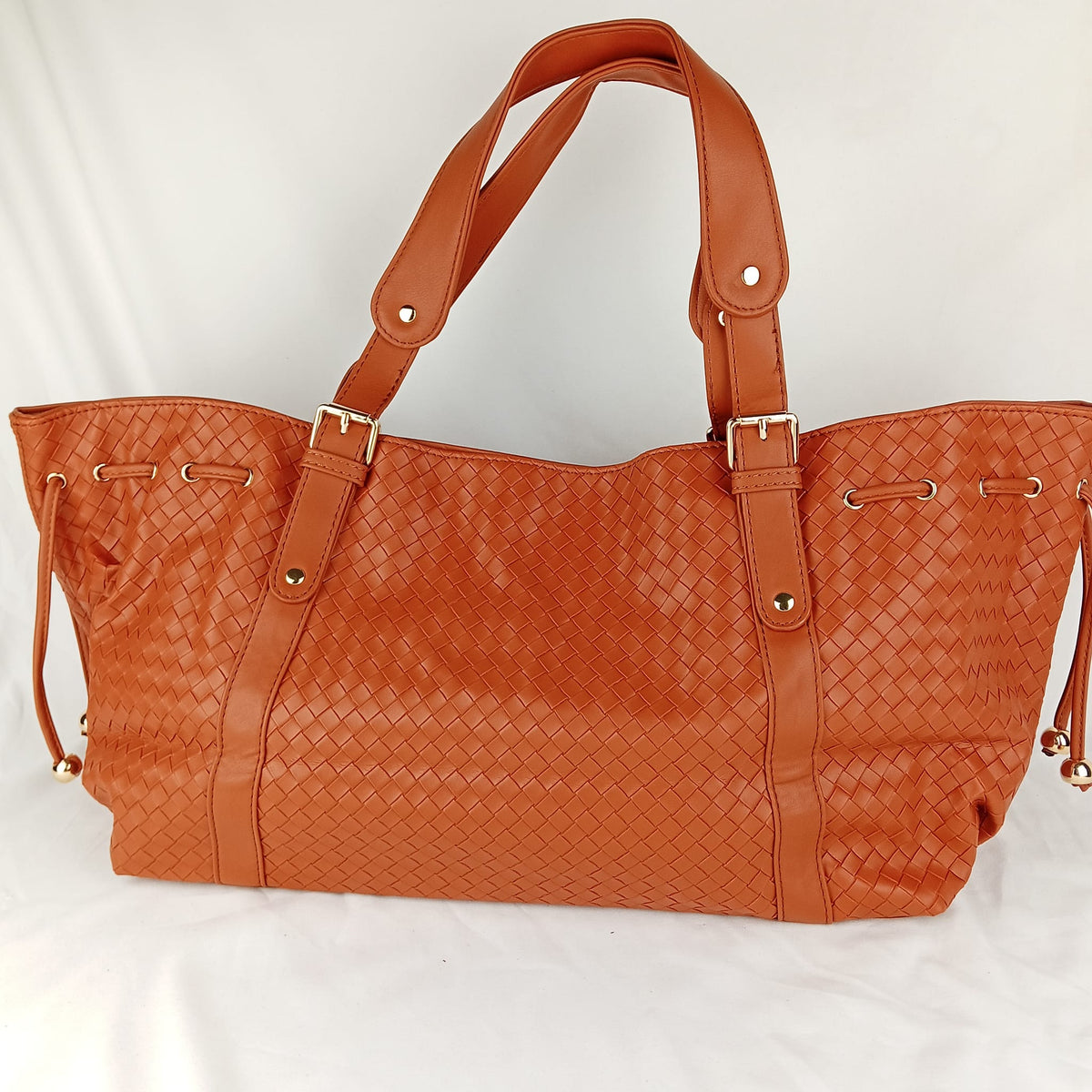 Borsa shopper arancione intrecciata - vista frontale