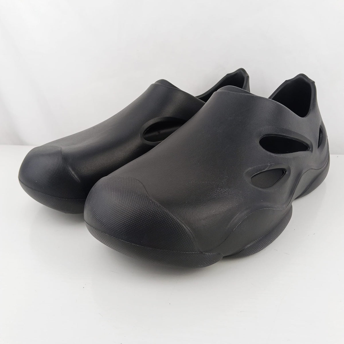 Sabot Zara neri con aperture laterali