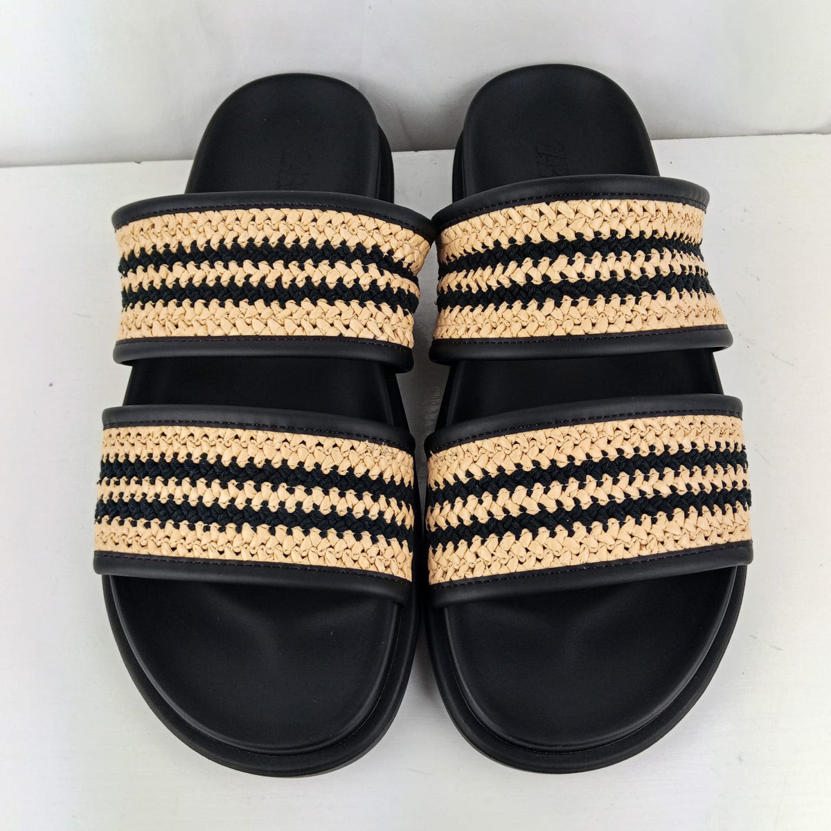 Ciabatte Zara nere e beige con fasce intrecciate
