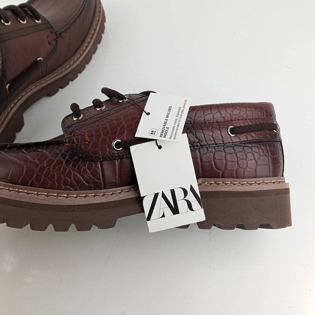 Scarpe stringate Zara marrone effetto coccodrillo con suola carrarmato